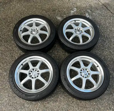 Excellent condition 18" chrome wheels(763 18x7.5) with P225/50R18 Good Year Triple Tread All Weather...