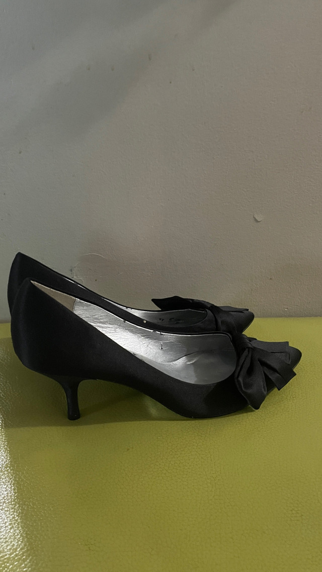 Women Pointed Toe High Heel Pumps / Escarpins à talons haut dans Femmes - Chaussures  à Longueuil/Rive Sud - Image 3