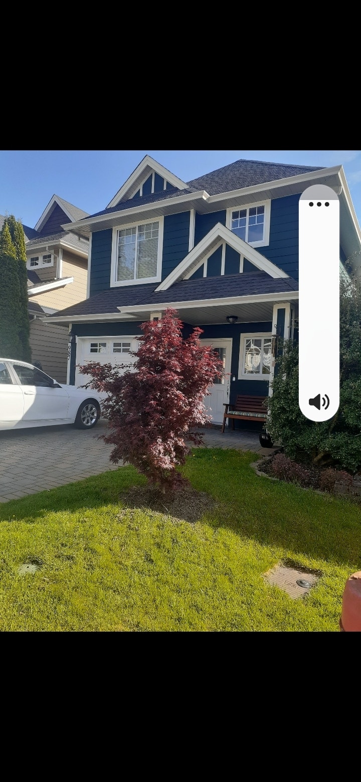 Room for rent in Classy Langford house Room Rentals & Roommates