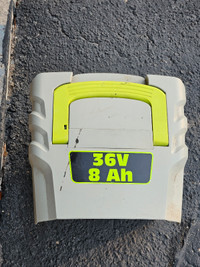 36V 8Ah battery with charger in good condition 