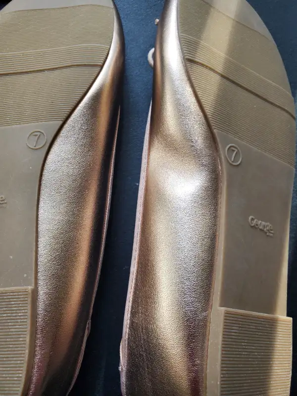 Flats Ballet shoes size 7 rose gold color very comfy62863268035713122
