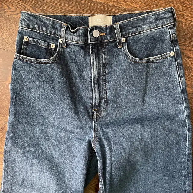 Everlane Way High Wide Leg Flare Jeans-Size 29 Regular in Women's - Bottoms in City of Toronto - Image 3