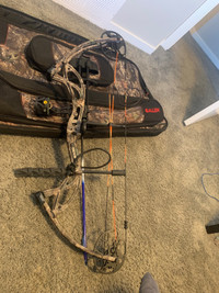 Right hand compound bow