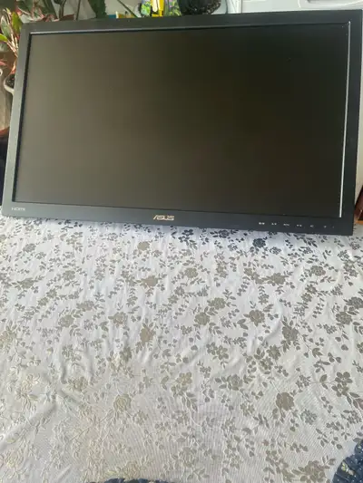 Selling an original ASUS 24-inch (60 cm diagonal) Full HD computer monitor, model VS247HV, in perfec...