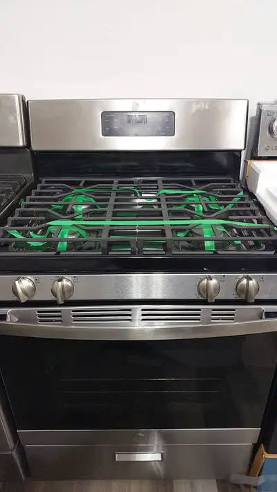 Stove GE 30" Gas JCGBS61RP1SS Stainless Steel- New, View more