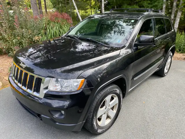 2012 Jeep Grand Cherokee Laredo 4x4