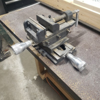 Vise X-Y 4" jaws