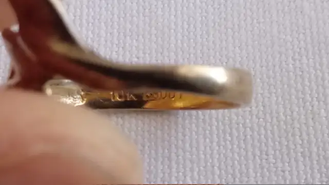 SOLD..10K GOLD DOLPHIN RING in Jewellery & Watches in Barrie - Image 5