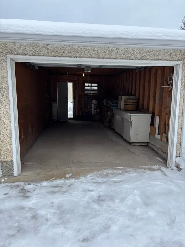 Garage Space for Rent - Near HSC
