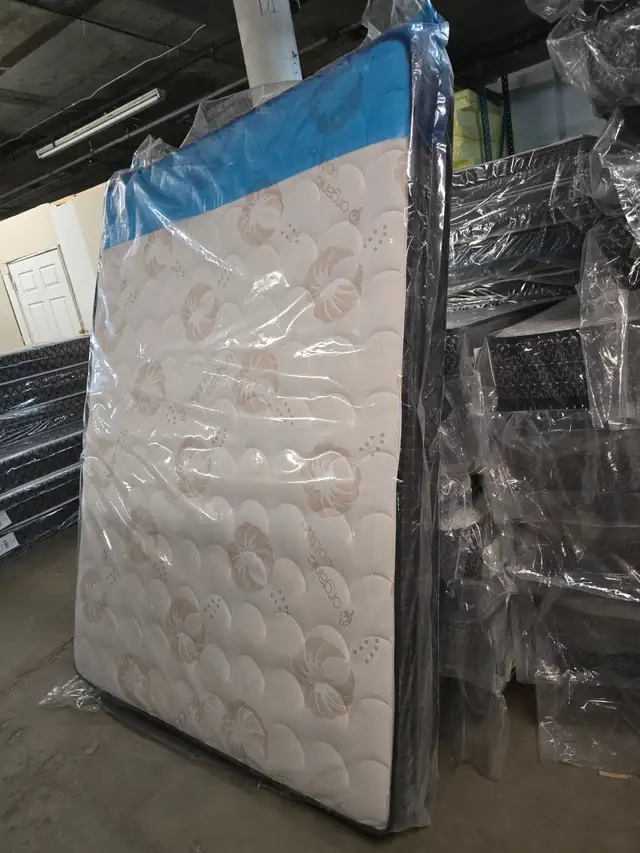 Matelas simple,Matelas double,Matelas queen,Matelas king in Beds & Mattresses in City of Montréal - Image 5