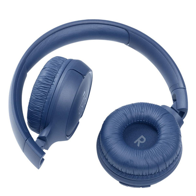 JBL Tune 510BT Wireless On-Ear Headphones (Blue) in Headphones in Regina - Image 4