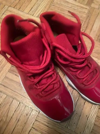 Jordan 11 Size 9.5, View more