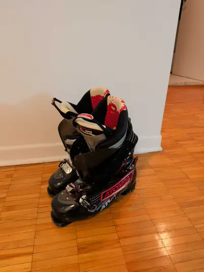 atomic ski boots 10,5-11, View more