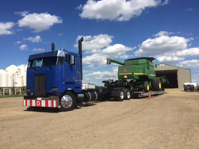 Farm Equipment Hauling and Towing in Moving & Storage in Edmonton - Image 8
