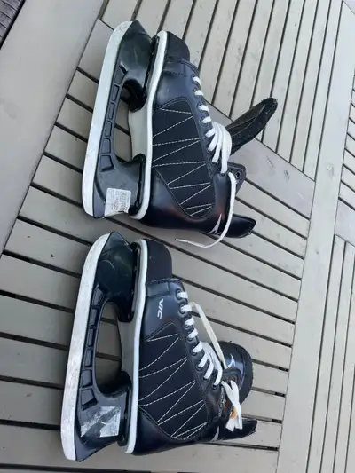 Hockey Skates - VIC Size 7 ProSelect, View more