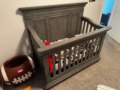 Oxford baby Weston Convertible Crib + Mattress + Bedding, View more
