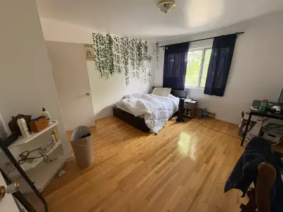 5 1/2 Apartment for Rent – 5 Min Walk to Angrignon Metro