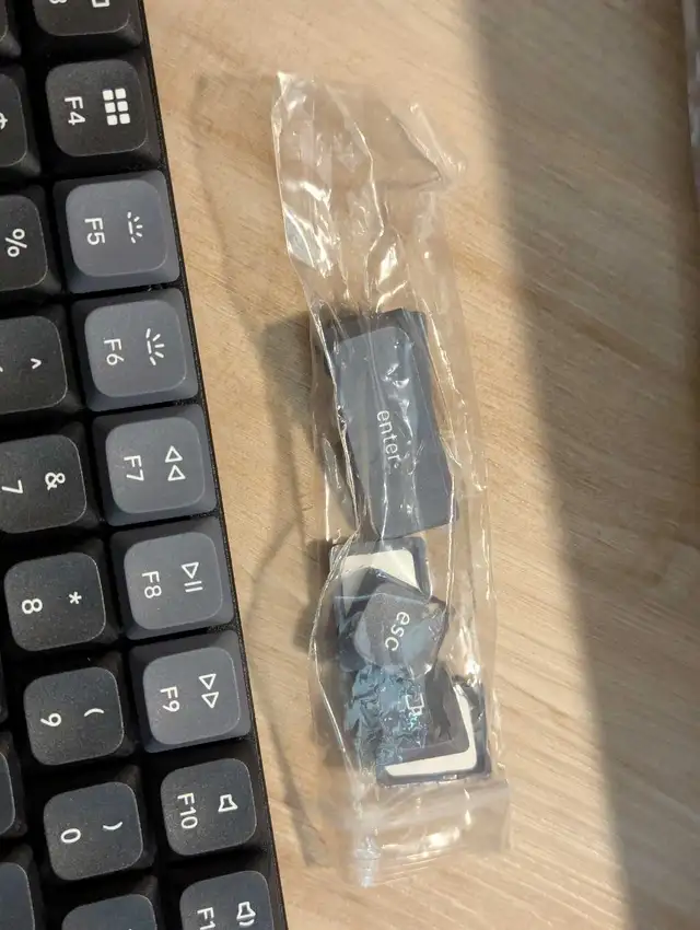 Keychron Wireless Mechanical Keyboard in Mice, Keyboards & Webcams in Ottawa - Image 4