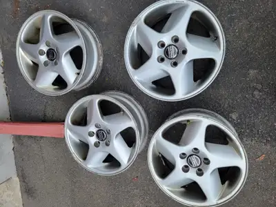 Alloy volvo rims for sale. Size: diameter 16 inches. Width 6.5 inches. Cash only. Local pick up only...