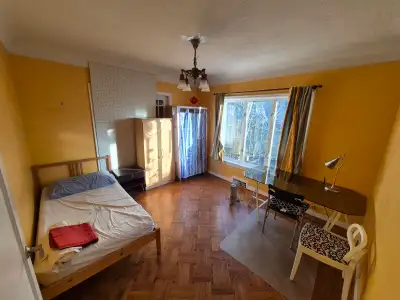 On Second Floor， One bed room is $698/room/month plus utilities, available now. - Second Floor, Priv...