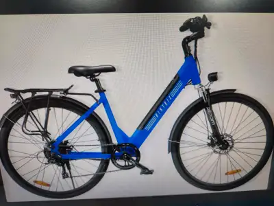 Come in and see us for a better price on all in stock units. 19" Frame Frame - 6061 Aluminum Front H...
