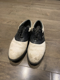 Men's Size 10.5 FootJoy golf shoes 