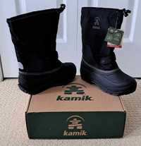Brand new boys size 5 winter boots.