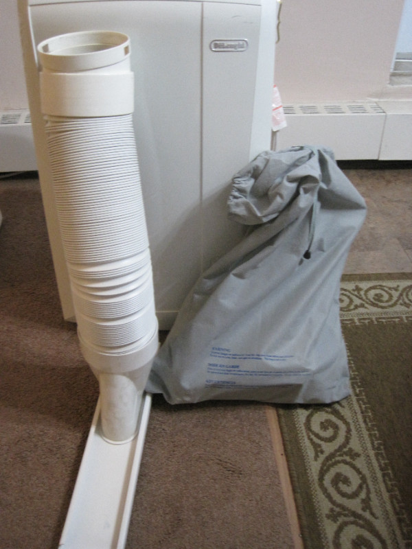 DeLonghi portable air conditioner in Other in Hamilton - Image 3