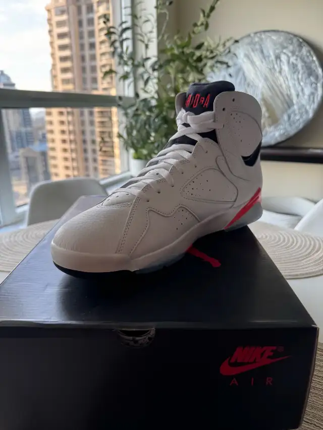 JORDAN 7 RETRO in Men's Shoes in Mississauga / Peel Region - Image 5