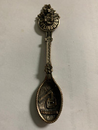 Vintage Gatlinburg Tennessee Souvenir Collector Spoon 3.5" Rare