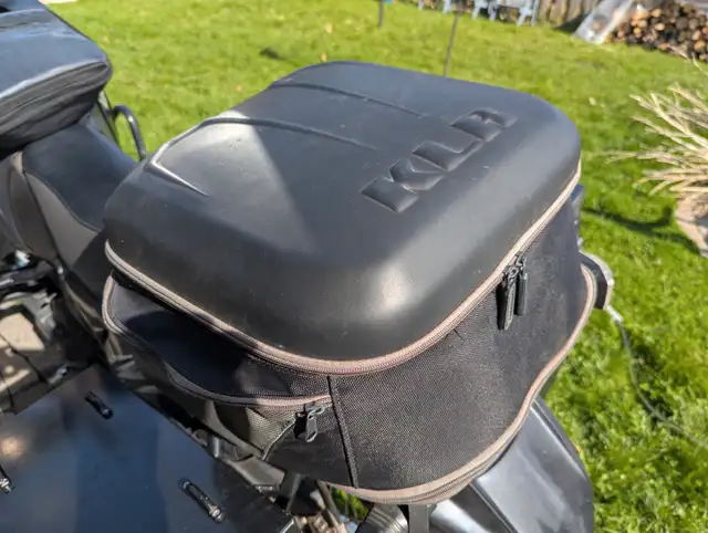 2011 Kawasaki KLR650, many extras in Touring in Ottawa - Image 5