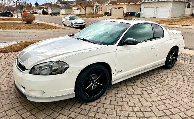 VERY CLEAN ‘06 MONTE CARLO SS FOR SALE LOW KMS in Cars & Trucks in Saskatoon - Image 4