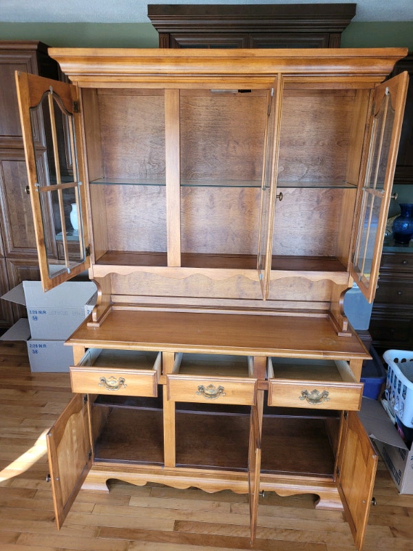 Solid Maple Dining Table Chairs, Buffet/Hutch Dining Tables & Sets