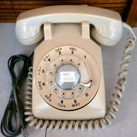 Retro Rotary Phone Beige