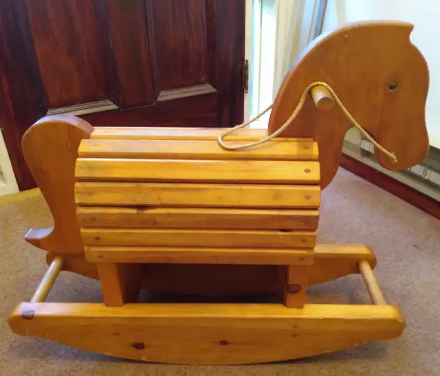Vintage all-wood Rocking Horse in Toys & Games in Oshawa / Durham Region - Image 3