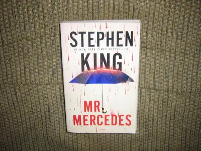STEPHEN KING MR MERCEDES PAPERBACK BOOK, View more