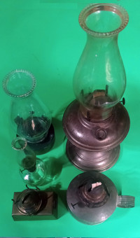 Lot de 4 lampes à l’huile antiques (40$ le lot)