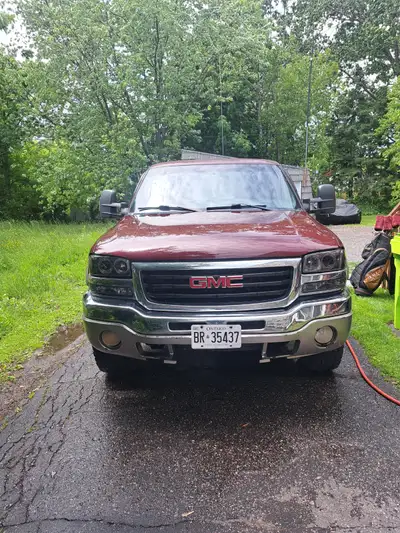 Clean truck inside and out runs well. Going to a smaller vehicle. Using as my daily driver. Undercoa...