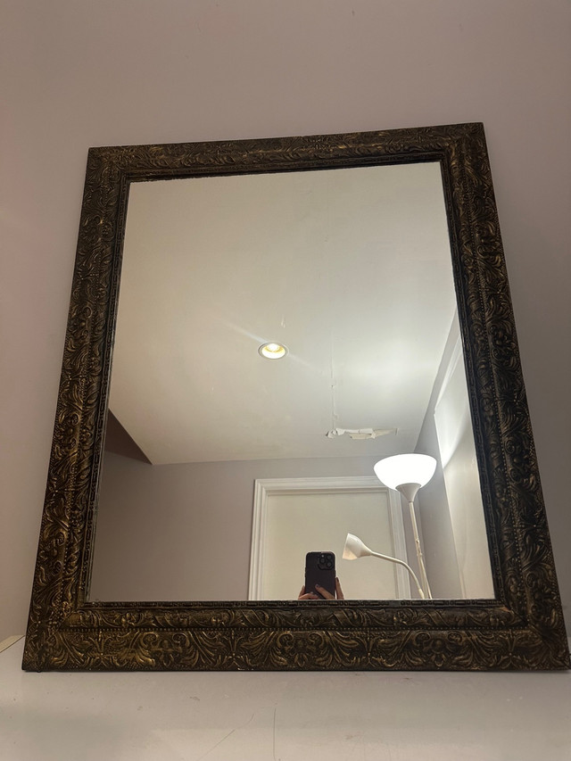 Antique mirror in Home Décor & Accents in Charlottetown