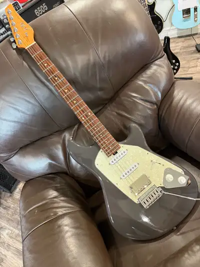 Aguda Jerry King Steamtone 1982, View more