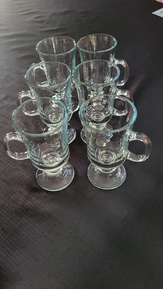 GLASSWARE603675944687380483