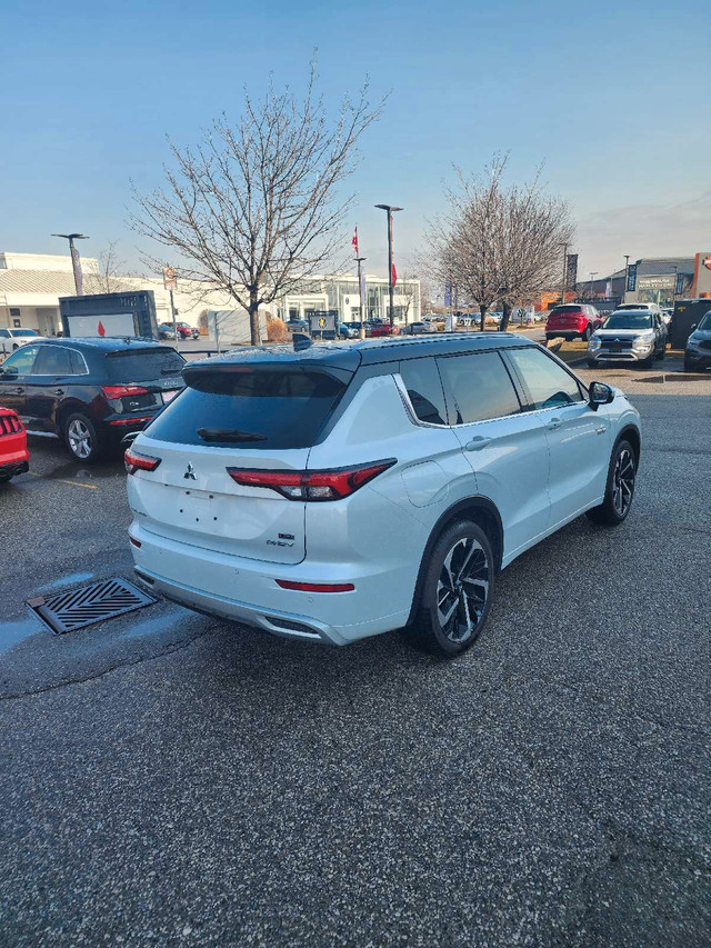 2023 Mitsubishi Outlander GT S AWC PHEV in Cars & Trucks in Mississauga / Peel Region - Image 2