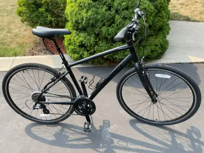 Devinci Milano Altus 21 New condition $275, View more