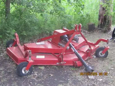 Farm King Model 650 - 3 PTH Rotary Mower - 6', very good condition. For more info call Harry @ 1-204...