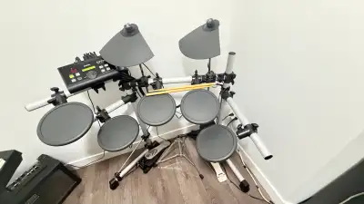 profesional Yamaha electric DTX500 drum kit , View more