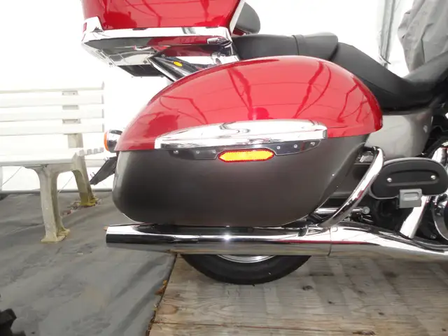 Kawasaki Voyager ABS 1700 in Touring in Shawinigan - Image 8