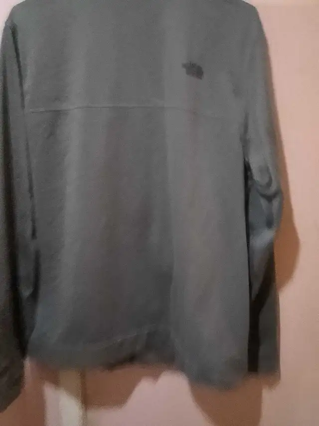 North Face men's full-zip tracksuit jacket Large in Men's in Oshawa / Durham Region - Image 5