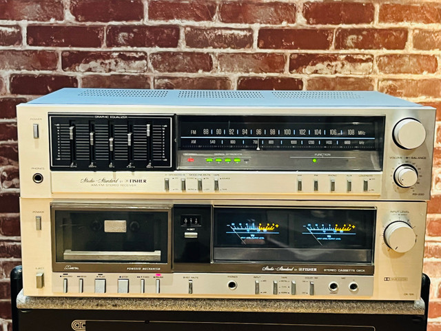 Fisher RS 220 AM/FM stereo receiver  dans Chaînes stéréo  à Longueuil/Rive Sud