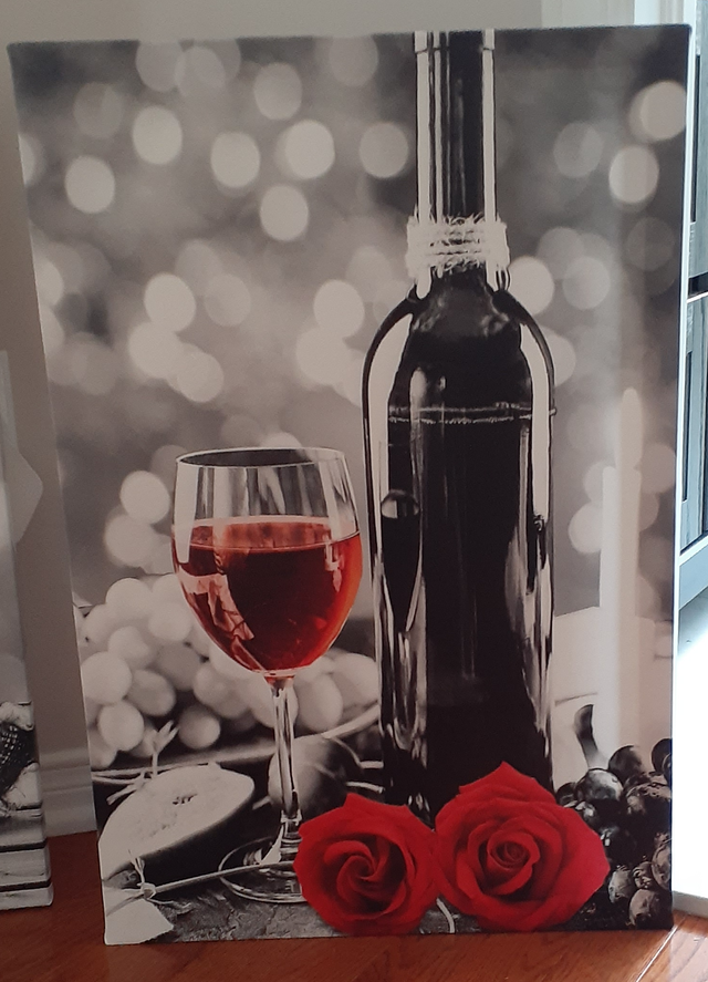 Trio set of prints with red roses in Home Décor & Accents in Ottawa - Image 5