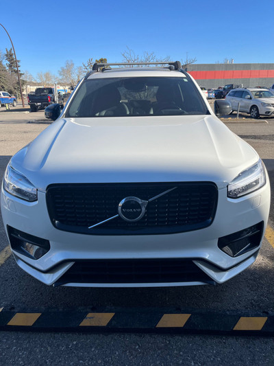 Immaculate 2021 Volvo AWD XC90 T6 R design - 18,500 kms